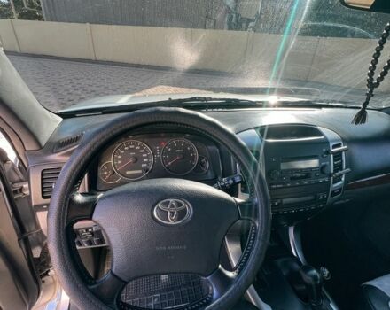 Серый Тойота Ленд Крузер Прадо 120, объемом двигателя 2.7 л и пробегом 202 тыс. км за 13800 $, фото 7 на Automoto.ua