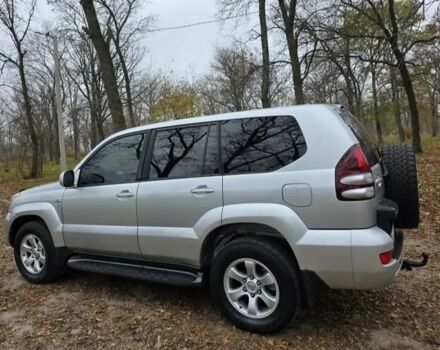 Серый Тойота Ленд Крузер Прадо 120, объемом двигателя 3 л и пробегом 256 тыс. км за 3300 $, фото 3 на Automoto.ua