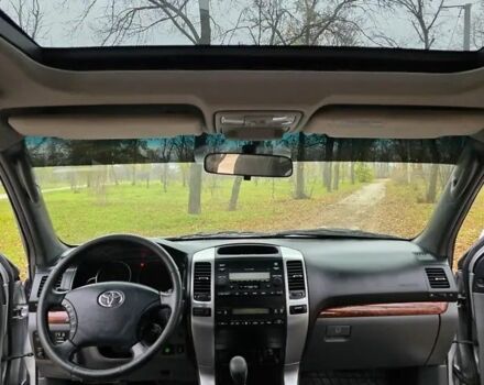 Серый Тойота Ленд Крузер Прадо 120, объемом двигателя 3 л и пробегом 256 тыс. км за 3300 $, фото 5 на Automoto.ua