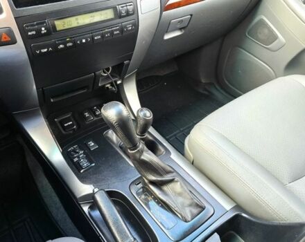 Серый Тойота Ленд Крузер Прадо 120, объемом двигателя 3 л и пробегом 200 тыс. км за 3500 $, фото 8 на Automoto.ua