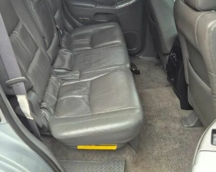 Серый Тойота Ленд Крузер Прадо 120, объемом двигателя 3 л и пробегом 256 тыс. км за 3300 $, фото 6 на Automoto.ua