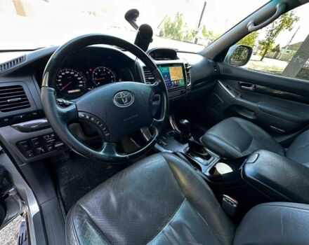 Сірий Тойота Ленд Крузер Прадо 120, об'ємом двигуна 4 л та пробігом 150 тис. км за 19000 $, фото 10 на Automoto.ua