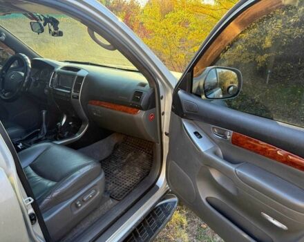 Серый Тойота Ленд Крузер Прадо 120, объемом двигателя 4 л и пробегом 171 тыс. км за 18000 $, фото 12 на Automoto.ua