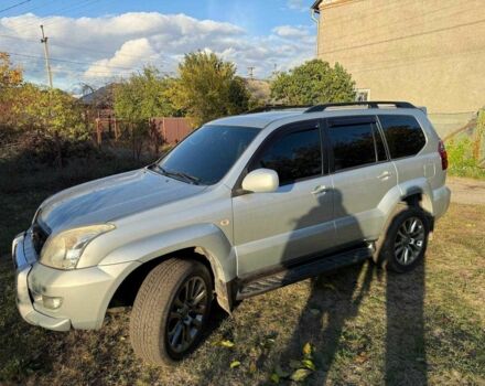 Серый Тойота Ленд Крузер Прадо 120, объемом двигателя 4 л и пробегом 171 тыс. км за 18000 $, фото 1 на Automoto.ua