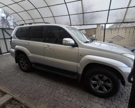 Серый Тойота Ленд Крузер Прадо 120, объемом двигателя 4 л и пробегом 256 тыс. км за 17500 $, фото 3 на Automoto.ua
