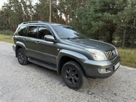 Тойота Ленд Крузер Прадо 120 2003 в Ахтырке на Automoto.ua Серый Тойота Ленд Крузер Прадо 120, объемом двигателя 4 л и пробегом 285 тыс. км за 13500 $, фото 1 на Automoto.ua
