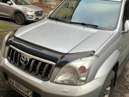 Сірий Тойота Ленд Крузер Прадо 120, об'ємом двигуна 3 л та пробігом 150 тис. км за 18000 $, фото 1 на Automoto.ua