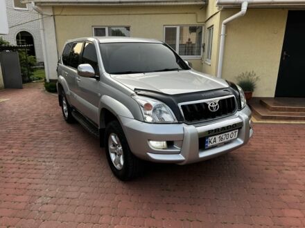 Тойота Ленд Крузер Прадо 120 2004 в Броварах на Automoto.ua Серый Тойота Ленд Крузер Прадо 120, объемом двигателя 2.7 л и пробегом 382 тыс. км за 9999 $, фото 1 на Automoto.ua