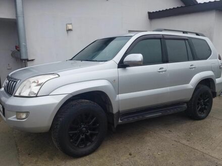 Серый Тойота Ленд Крузер Прадо 120, объемом двигателя 2.7 л и пробегом 237 тыс. км за 11812 $, фото 1 на Automoto.ua