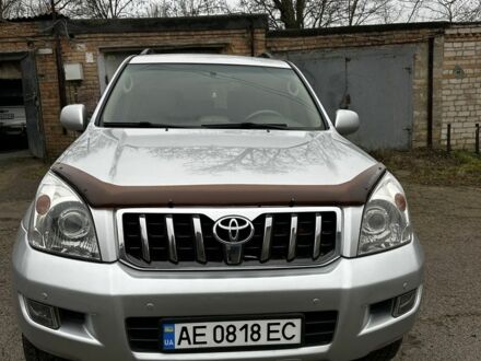 Тойота Ленд Крузер Прадо 120 2005 у Марганце на Automoto.ua Сірий Тойота Ленд Крузер Прадо 120, об'ємом двигуна 0 л та пробігом 273 тис. км за 16000 $, фото 1 на Automoto.ua