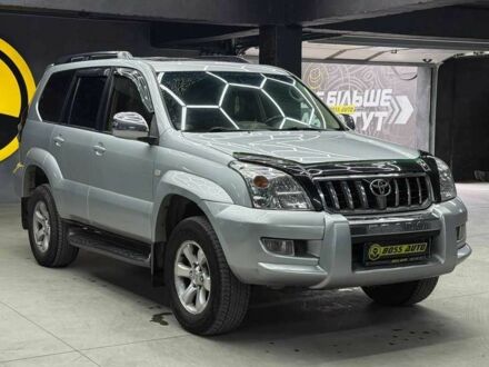 Серый Тойота Ленд Крузер Прадо 120, объемом двигателя 4 л и пробегом 229 тыс. км за 14200 $, фото 1 на Automoto.ua