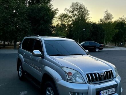 Серый Тойота Ленд Крузер Прадо 120, объемом двигателя 2.7 л и пробегом 275 тыс. км за 13500 $, фото 1 на Automoto.ua