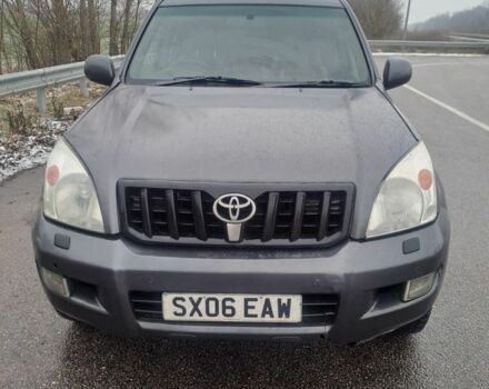 Сірий Тойота Ленд Крузер Прадо 120, об'ємом двигуна 3 л та пробігом 247 тис. км за 5000 $, фото 1 на Automoto.ua