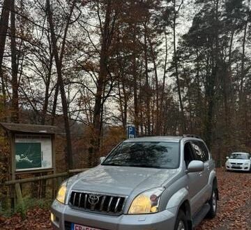 Серый Тойота Ленд Крузер Прадо 120, объемом двигателя 3 л и пробегом 287 тыс. км за 2600 $, фото 1 на Automoto.ua