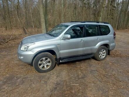 Тойота Ленд Крузер Прадо 120 2007 у Броварах на Automoto.ua Сірий Тойота Ленд Крузер Прадо 120, об'ємом двигуна 3 л та пробігом 422 тис. км за 8600 $, фото 1 на Automoto.ua