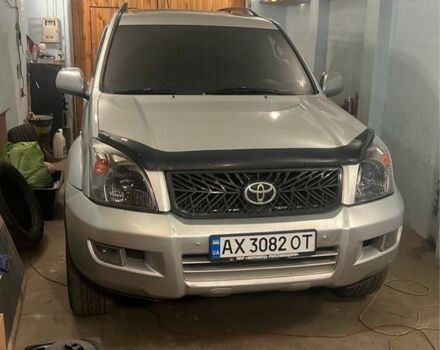 Сірий Тойота Ленд Крузер Прадо 120, об'ємом двигуна 4 л та пробігом 319 тис. км за 16814 $, фото 1 на Automoto.ua
