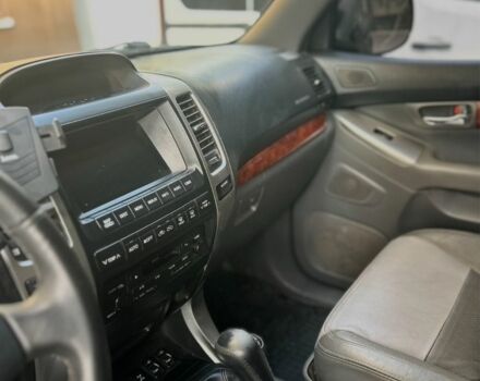 Синий Тойота Ленд Крузер Прадо 120, объемом двигателя 3 л и пробегом 250 тыс. км за 7600 $, фото 4 на Automoto.ua