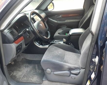 Синій Тойота Ленд Крузер Прадо 120, об'ємом двигуна 3 л та пробігом 300 тис. км за 43500 $, фото 9 на Automoto.ua