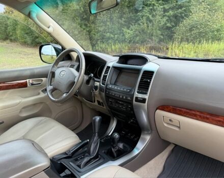 Зеленый Тойота Ленд Крузер Прадо 120, объемом двигателя 3 л и пробегом 232 тыс. км за 4300 $, фото 14 на Automoto.ua