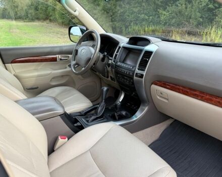 Зеленый Тойота Ленд Крузер Прадо 120, объемом двигателя 3 л и пробегом 232 тыс. км за 4300 $, фото 19 на Automoto.ua