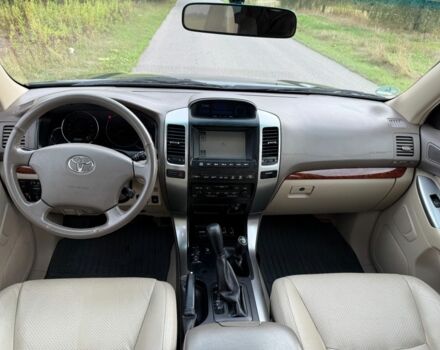 Зеленый Тойота Ленд Крузер Прадо 120, объемом двигателя 3 л и пробегом 232 тыс. км за 4300 $, фото 16 на Automoto.ua