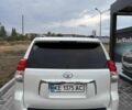 Белый Тойота Ленд Крузер Прадо 150, объемом двигателя 3 л и пробегом 250 тыс. км за 25000 $, фото 1 на Automoto.ua