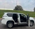 Белый Тойота Ленд Крузер Прадо 150, объемом двигателя 4 л и пробегом 237 тыс. км за 19700 $, фото 14 на Automoto.ua