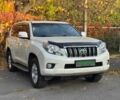 Белый Тойота Ленд Крузер Прадо 150, объемом двигателя 3 л и пробегом 202 тыс. км за 23900 $, фото 1 на Automoto.ua