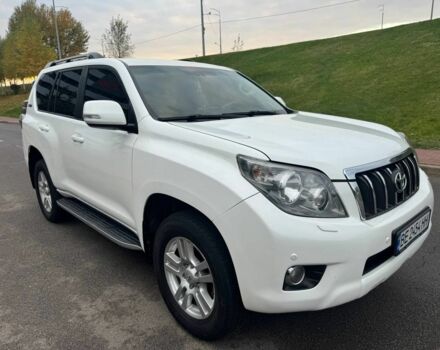 Белый Тойота Ленд Крузер Прадо 150, объемом двигателя 4 л и пробегом 237 тыс. км за 19700 $, фото 8 на Automoto.ua