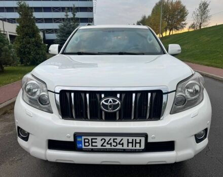 Белый Тойота Ленд Крузер Прадо 150, объемом двигателя 4 л и пробегом 237 тыс. км за 19700 $, фото 4 на Automoto.ua