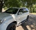 Білий Тойота Ленд Крузер Прадо 150, об'ємом двигуна 2.7 л та пробігом 171 тис. км за 19000 $, фото 3 на Automoto.ua