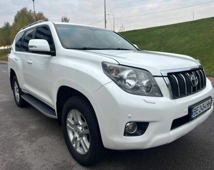 Белый Тойота Ленд Крузер Прадо 150, объемом двигателя 4 л и пробегом 237 тыс. км за 19700 $, фото 11 на Automoto.ua