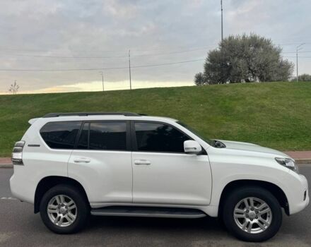 Белый Тойота Ленд Крузер Прадо 150, объемом двигателя 4 л и пробегом 237 тыс. км за 19700 $, фото 6 на Automoto.ua