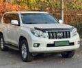 Белый Тойота Ленд Крузер Прадо 150, объемом двигателя 3 л и пробегом 202 тыс. км за 23900 $, фото 1 на Automoto.ua