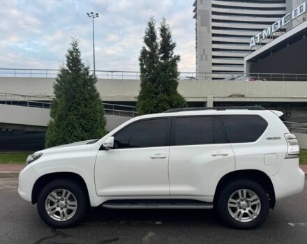 Белый Тойота Ленд Крузер Прадо 150, объемом двигателя 4 л и пробегом 237 тыс. км за 19700 $, фото 5 на Automoto.ua