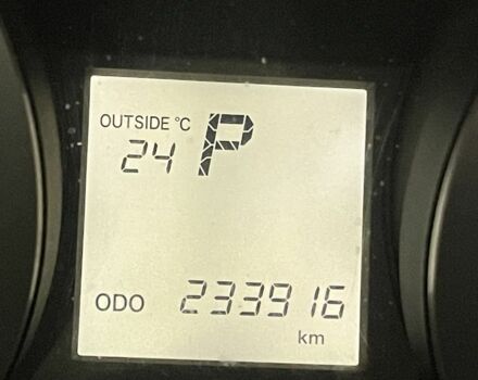 Белый Тойота Ленд Крузер Прадо 150, объемом двигателя 2.7 л и пробегом 233 тыс. км за 19000 $, фото 21 на Automoto.ua