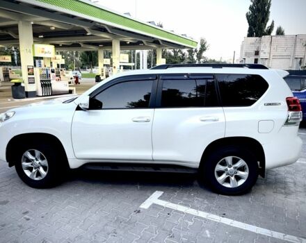 Белый Тойота Ленд Крузер Прадо 150, объемом двигателя 2.7 л и пробегом 233 тыс. км за 19000 $, фото 3 на Automoto.ua