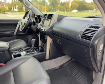 Білий Тойота Ленд Крузер Прадо 150, об'ємом двигуна 3 л та пробігом 208 тис. км за 27300 $, фото 6 на Automoto.ua