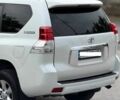 Белый Тойота Ленд Крузер Прадо 150, объемом двигателя 2.7 л и пробегом 160 тыс. км за 558 $, фото 4 на Automoto.ua