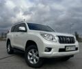 Тойота Ленд Крузер Прадо 150 2012 в Запорожье на Automoto.ua Белый Тойота Ленд Крузер Прадо 150, объемом двигателя 2.7 л и пробегом 38 тыс. км за 29000 $, фото 2 на Automoto.ua