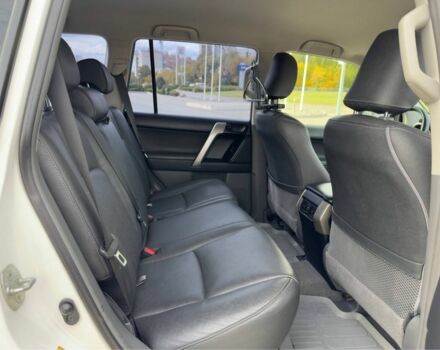 Білий Тойота Ленд Крузер Прадо 150, об'ємом двигуна 3 л та пробігом 208 тис. км за 27300 $, фото 7 на Automoto.ua