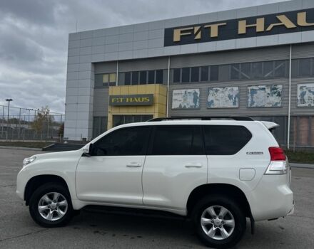 Тойота Ленд Крузер Прадо 150 2012 в Запорожье на Automoto.ua Белый Тойота Ленд Крузер Прадо 150, объемом двигателя 2.7 л и пробегом 38 тыс. км за 29000 $, фото 11 на Automoto.ua
