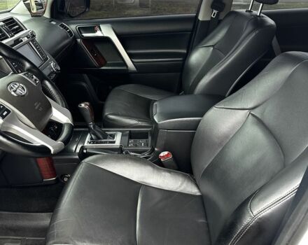 Белый Тойота Ленд Крузер Прадо 150, объемом двигателя 3 л и пробегом 148 тыс. км за 27500 $, фото 14 на Automoto.ua