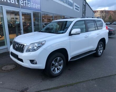 Белый Тойота Ленд Крузер Прадо 150, объемом двигателя 3 л и пробегом 121 тыс. км за 12800 $, фото 2 на Automoto.ua