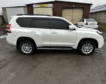 Белый Тойота Ленд Крузер Прадо 150, объемом двигателя 3 л и пробегом 148 тыс. км за 27500 $, фото 7 на Automoto.ua