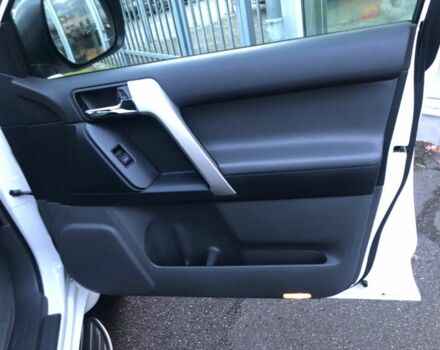 Белый Тойота Ленд Крузер Прадо 150, объемом двигателя 3 л и пробегом 121 тыс. км за 12800 $, фото 15 на Automoto.ua