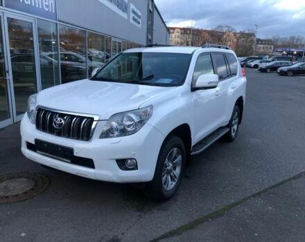 Белый Тойота Ленд Крузер Прадо 150, объемом двигателя 3 л и пробегом 121 тыс. км за 12800 $, фото 1 на Automoto.ua