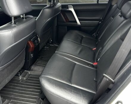 Белый Тойота Ленд Крузер Прадо 150, объемом двигателя 3 л и пробегом 148 тыс. км за 27500 $, фото 16 на Automoto.ua