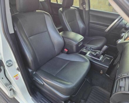 Белый Тойота Ленд Крузер Прадо 150, объемом двигателя 2.7 л и пробегом 118 тыс. км за 25500 $, фото 13 на Automoto.ua