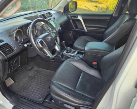 Белый Тойота Ленд Крузер Прадо 150, объемом двигателя 2.7 л и пробегом 118 тыс. км за 25500 $, фото 12 на Automoto.ua